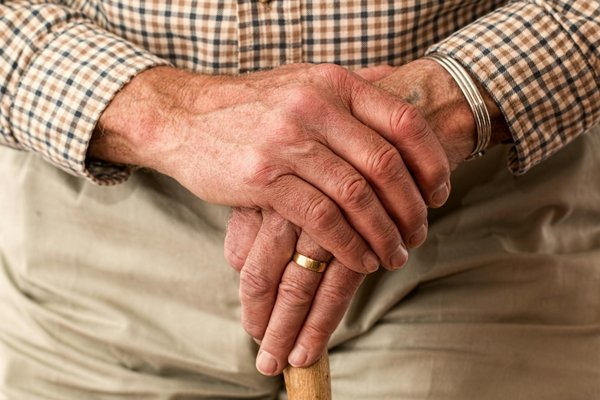 Quels loisirs créatifs sont populaires chez les seniors ?